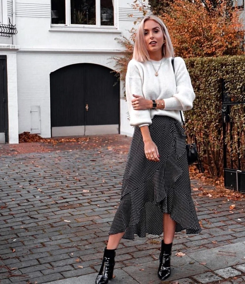 Свитер с юбкой