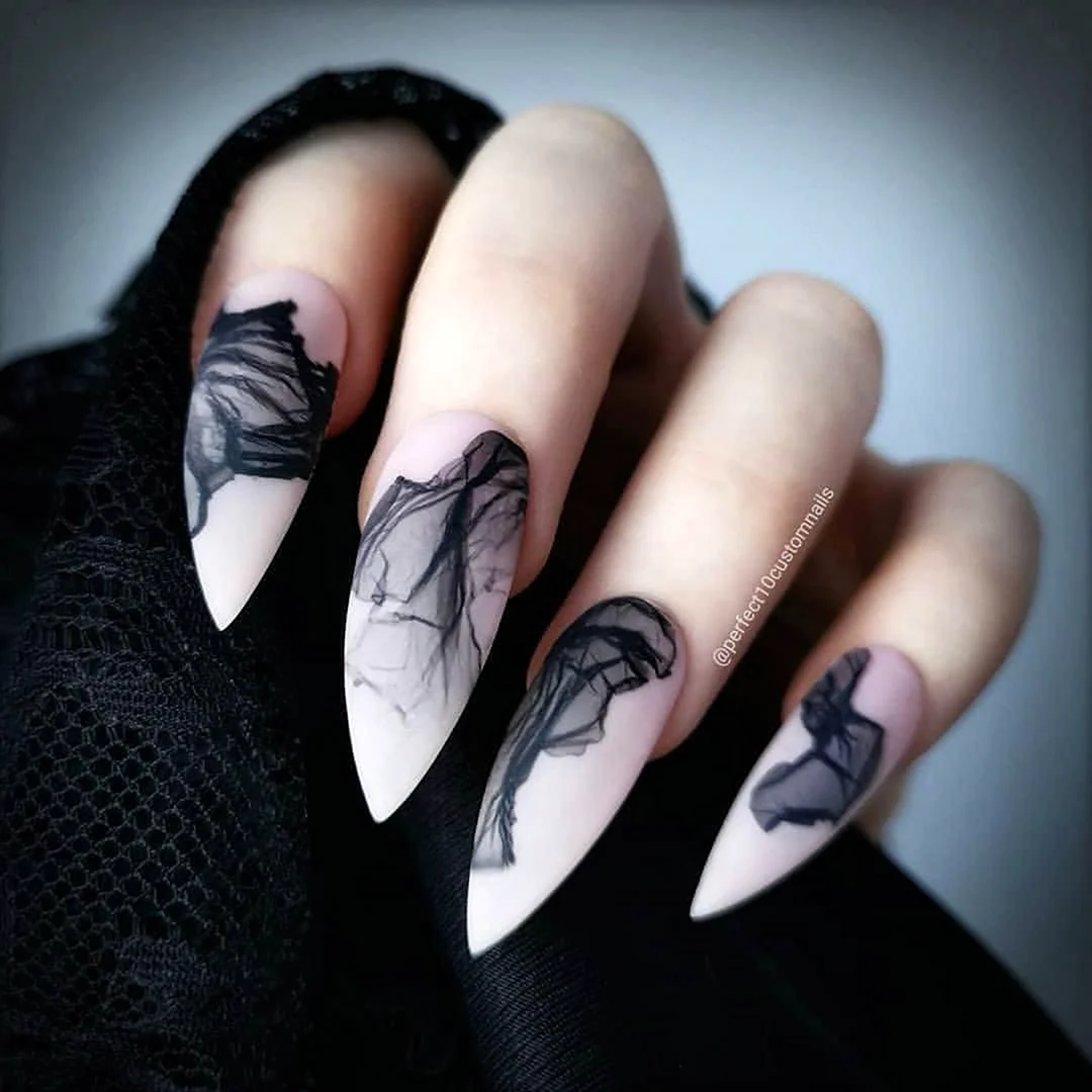 Маникюр на длинные ногти острые