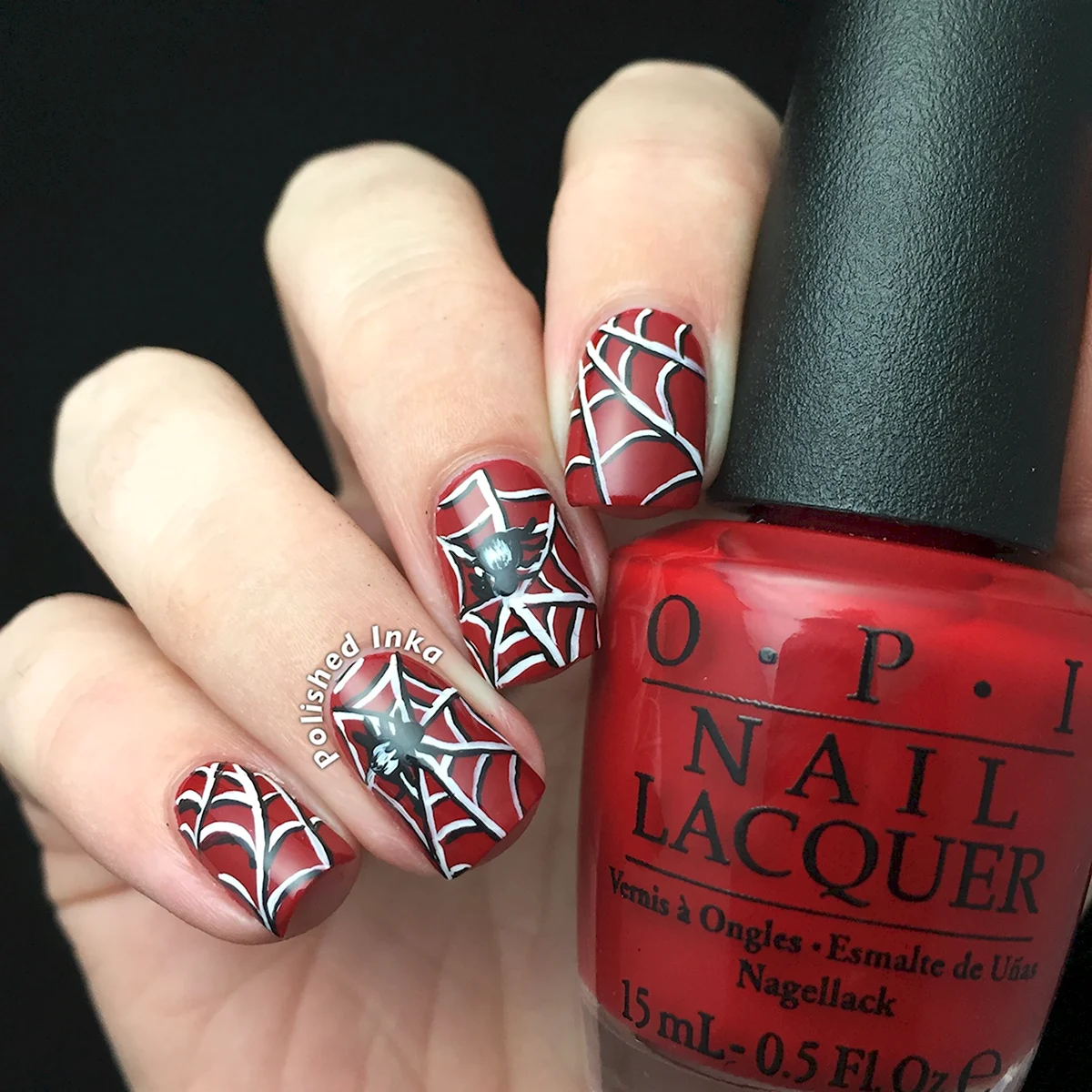 Маникюр с паутиной