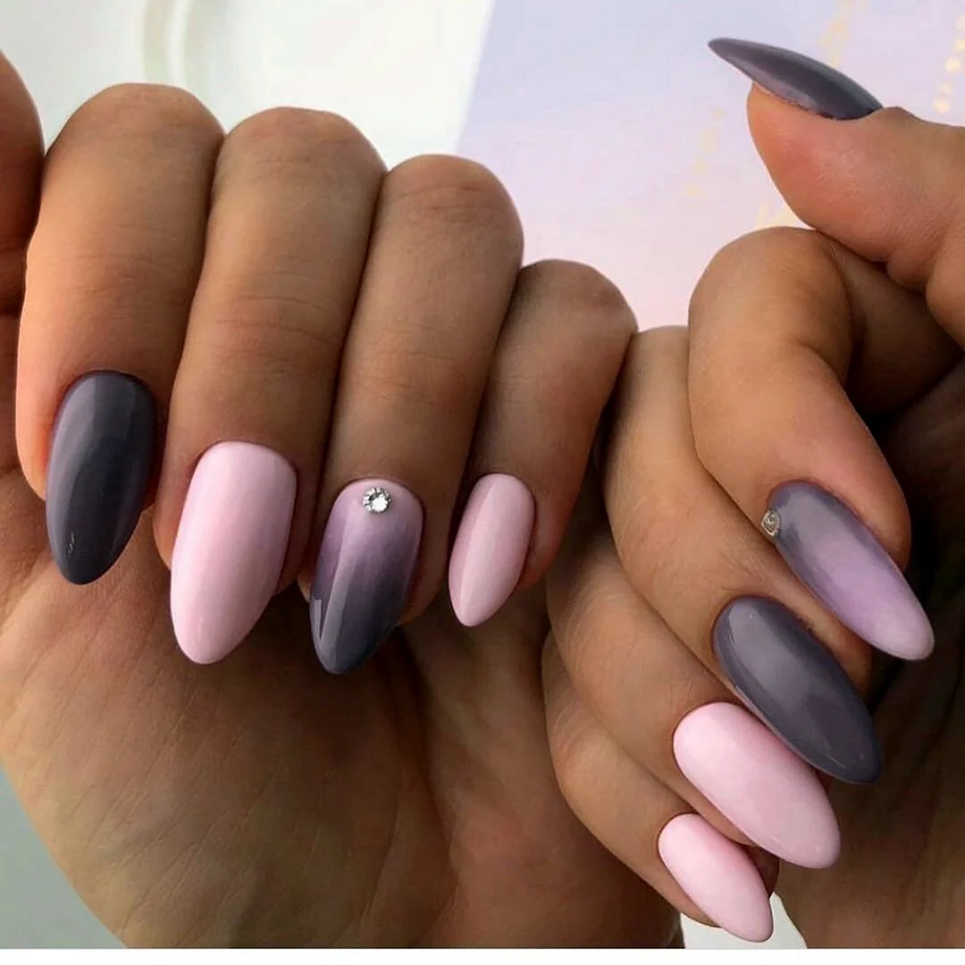 Серо фиолетовый маникюр