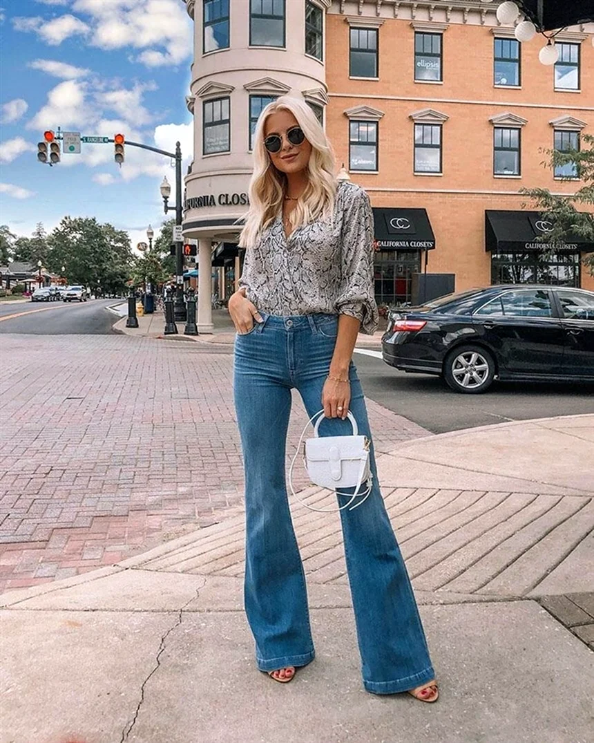 Джинсы клеш 2020