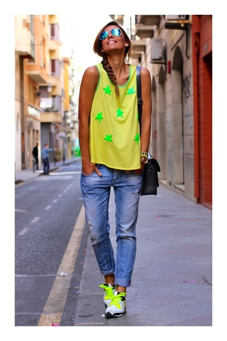 Стильный спортивный образ