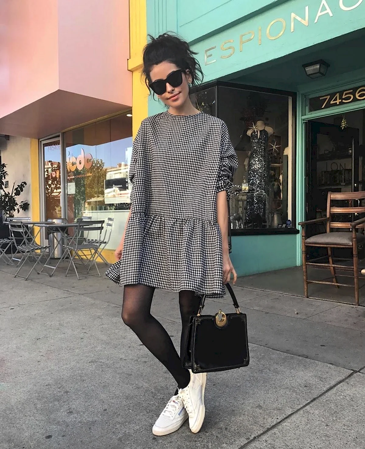 Летнее платье с колготками