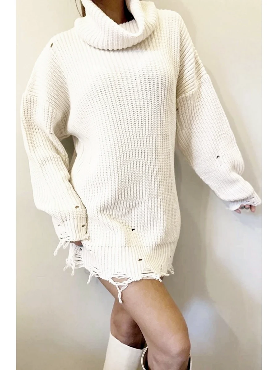 Рваный свитер