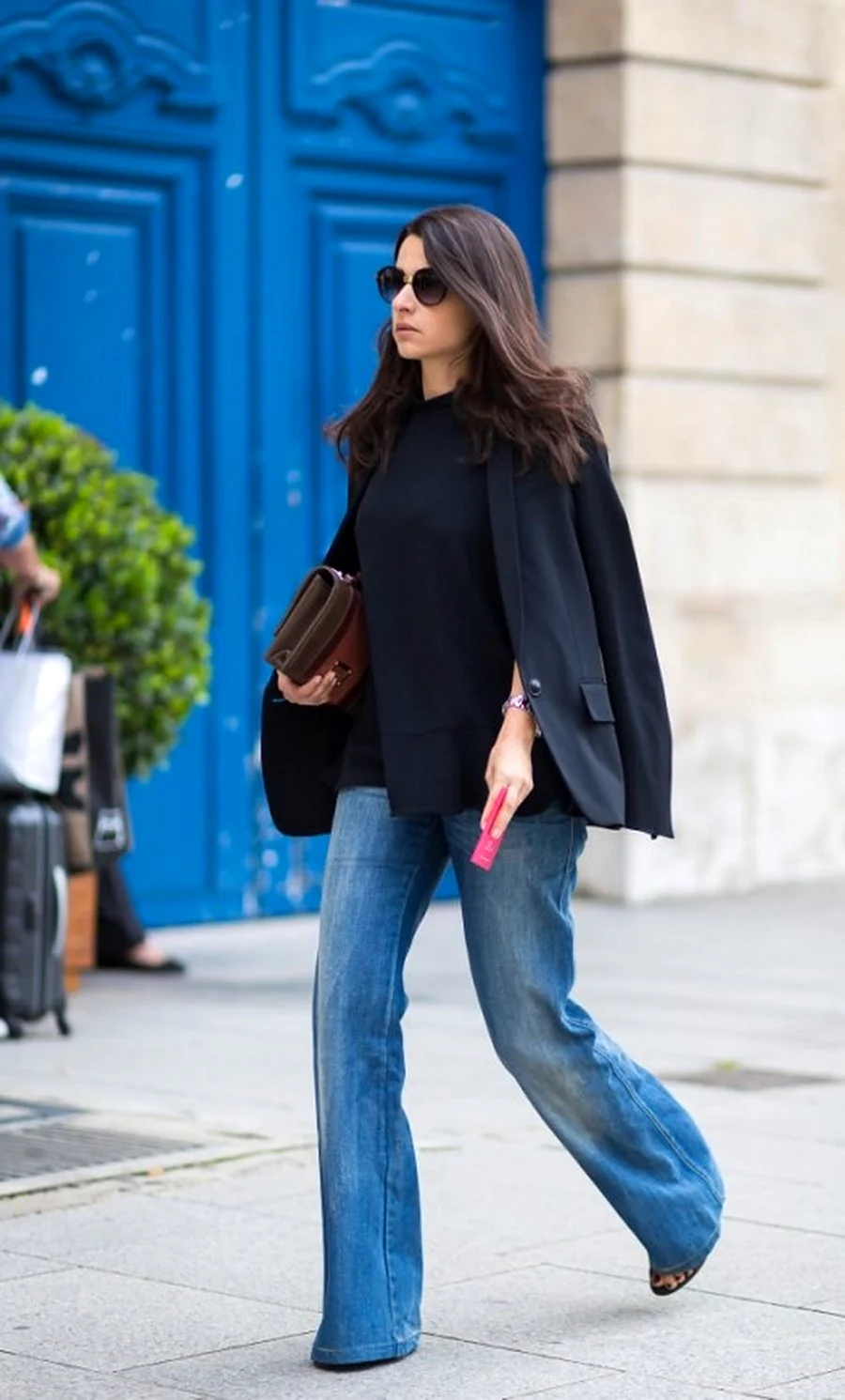 Джинсы клеш