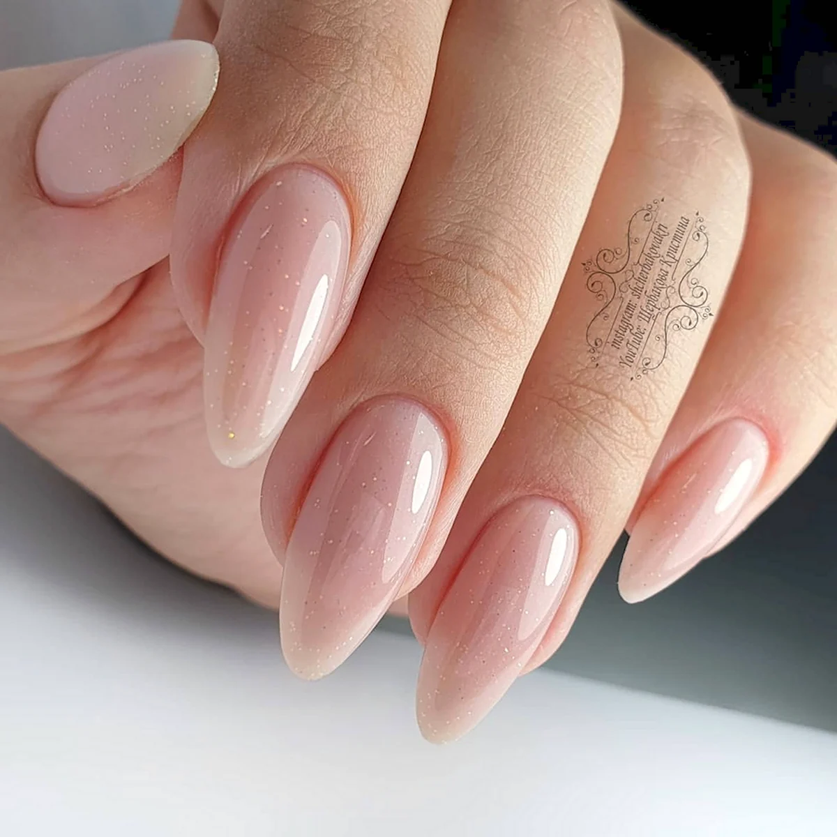 Нюдовый маникюр 2022 миндаль френч