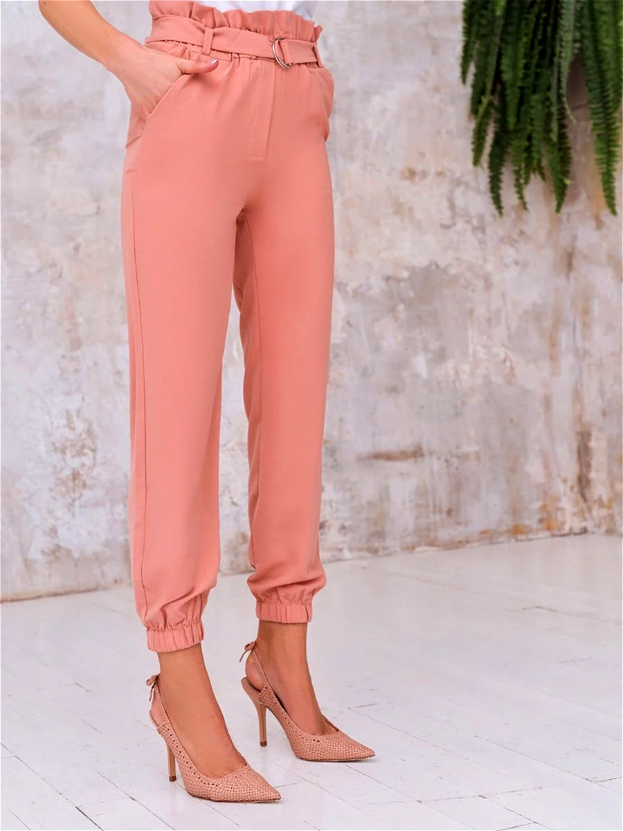 Прямые брюки с защипами женские