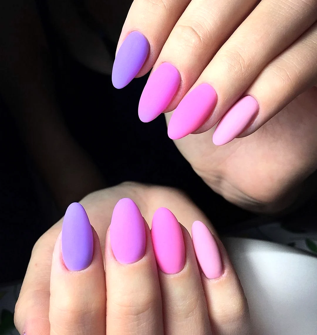 Manicure 2022 миндаль