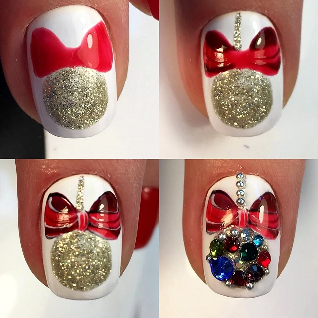 Маникюр с елочной игрушкой