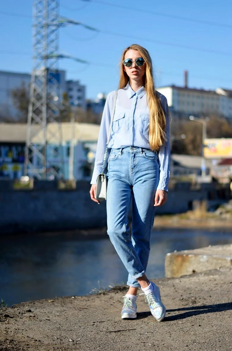 Рубашка с джинсами мом