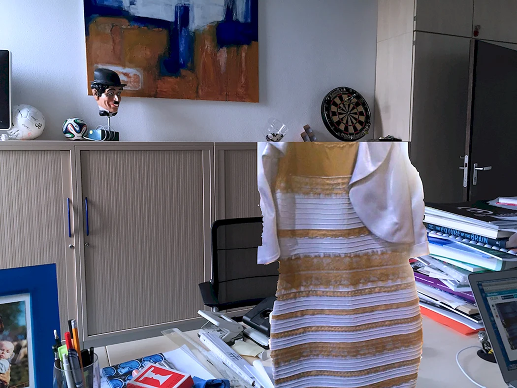 Платье раздора