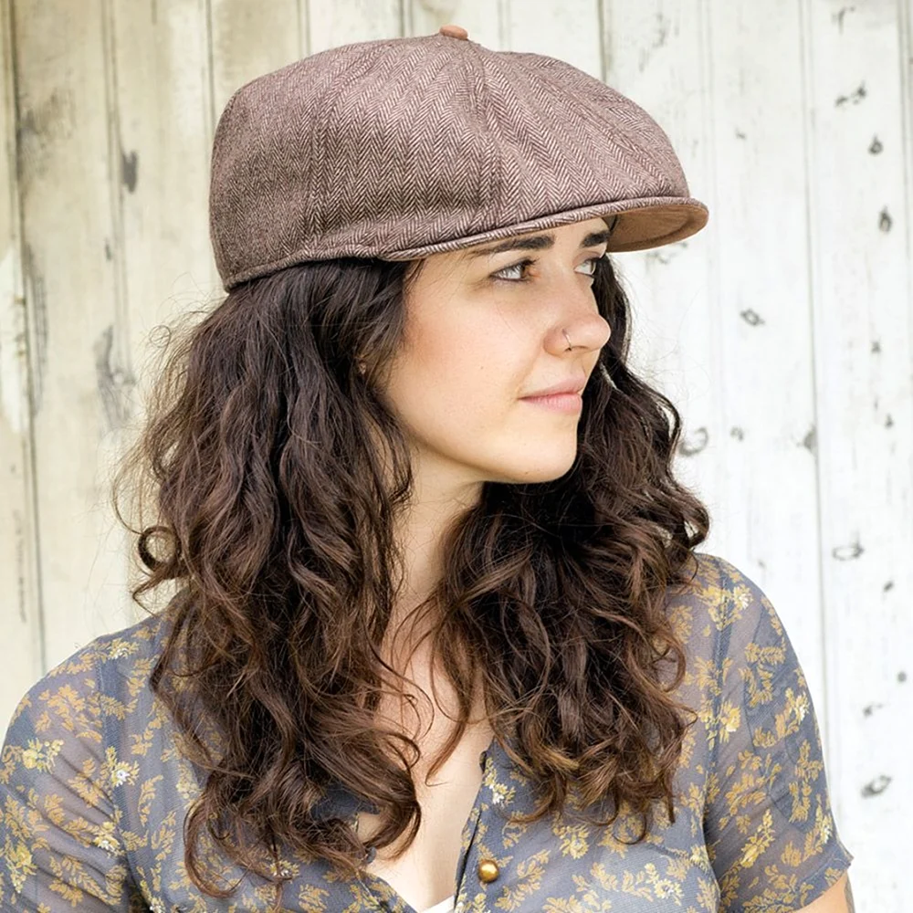 Женская кепка восьмиклинка в стиле Гаврош