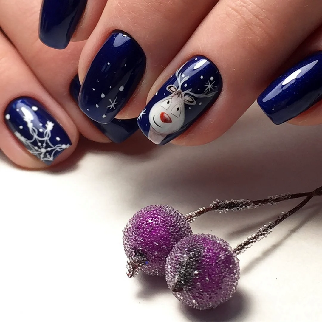 Фиолетовые ногти на новый год