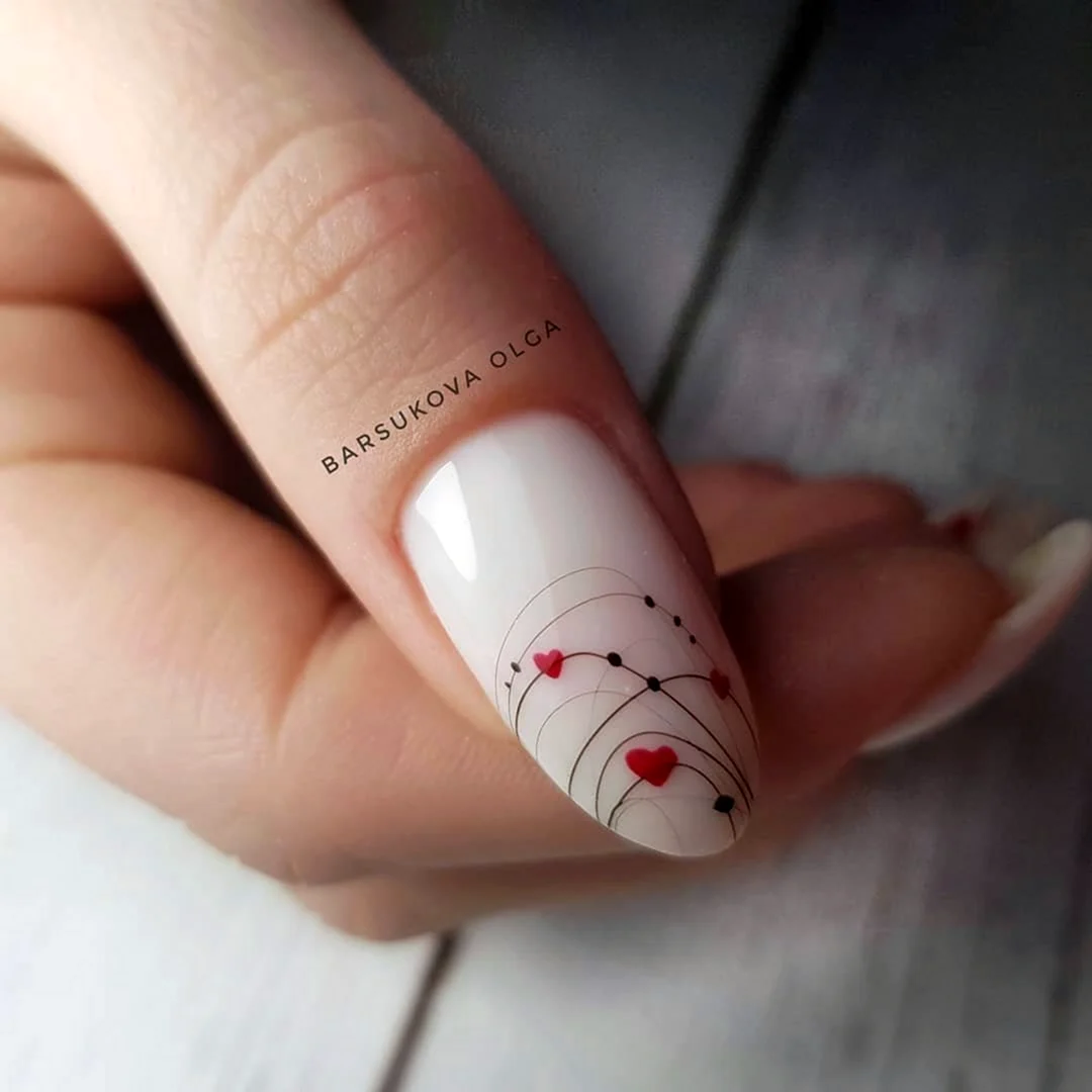 Маникюр с паутинкой