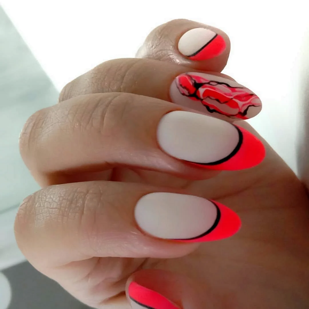 Красный матовый френч