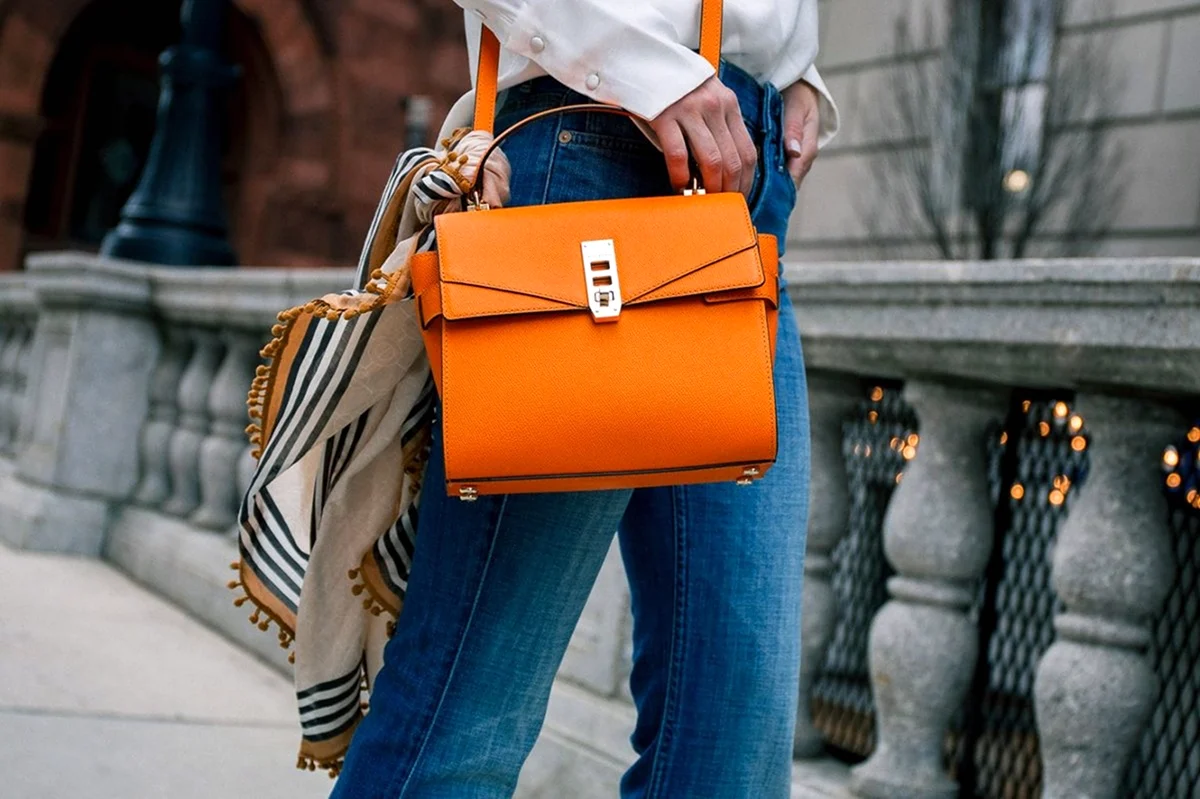 Оранжевая сумка