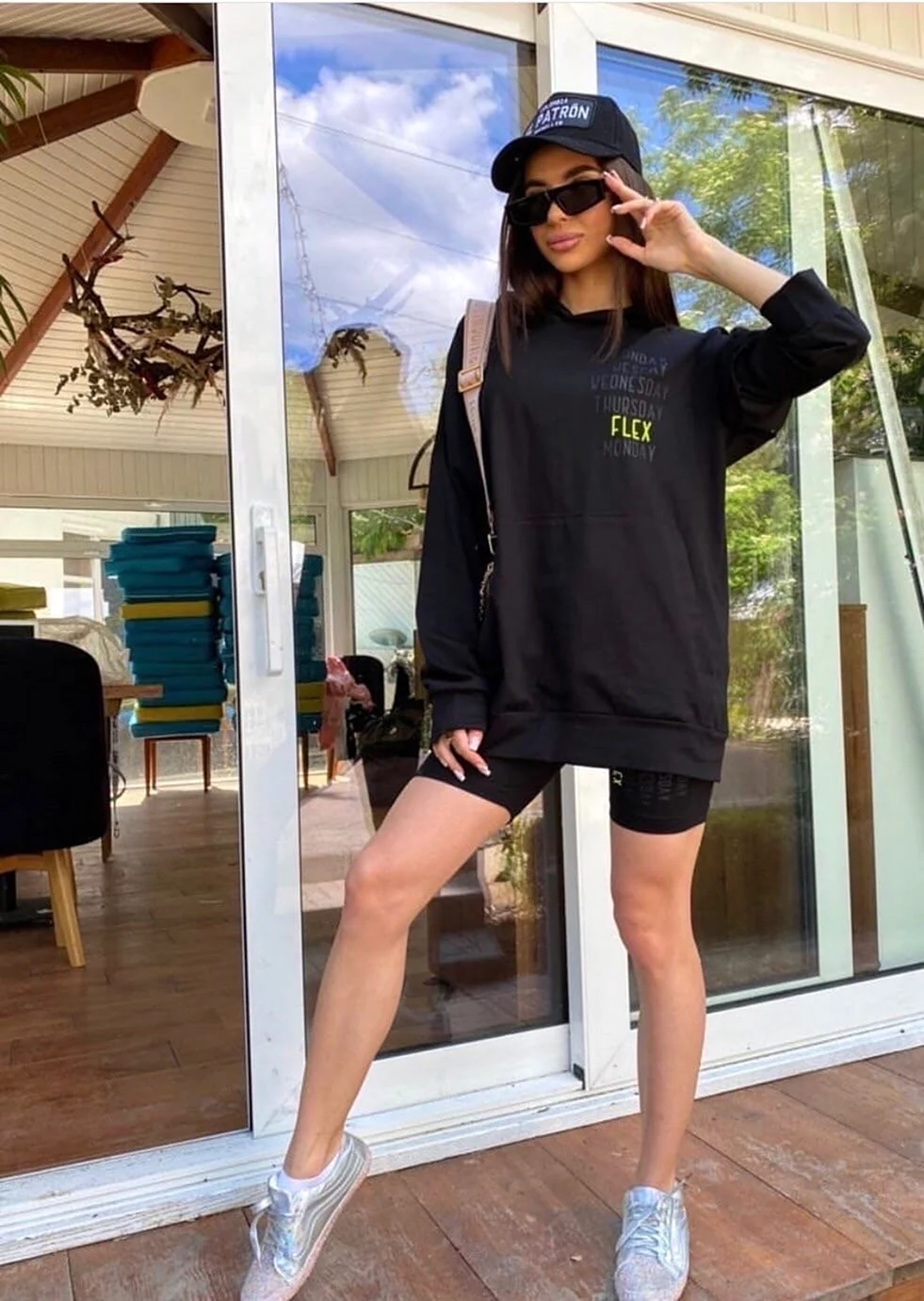 Велосипедки с худи оверсайз