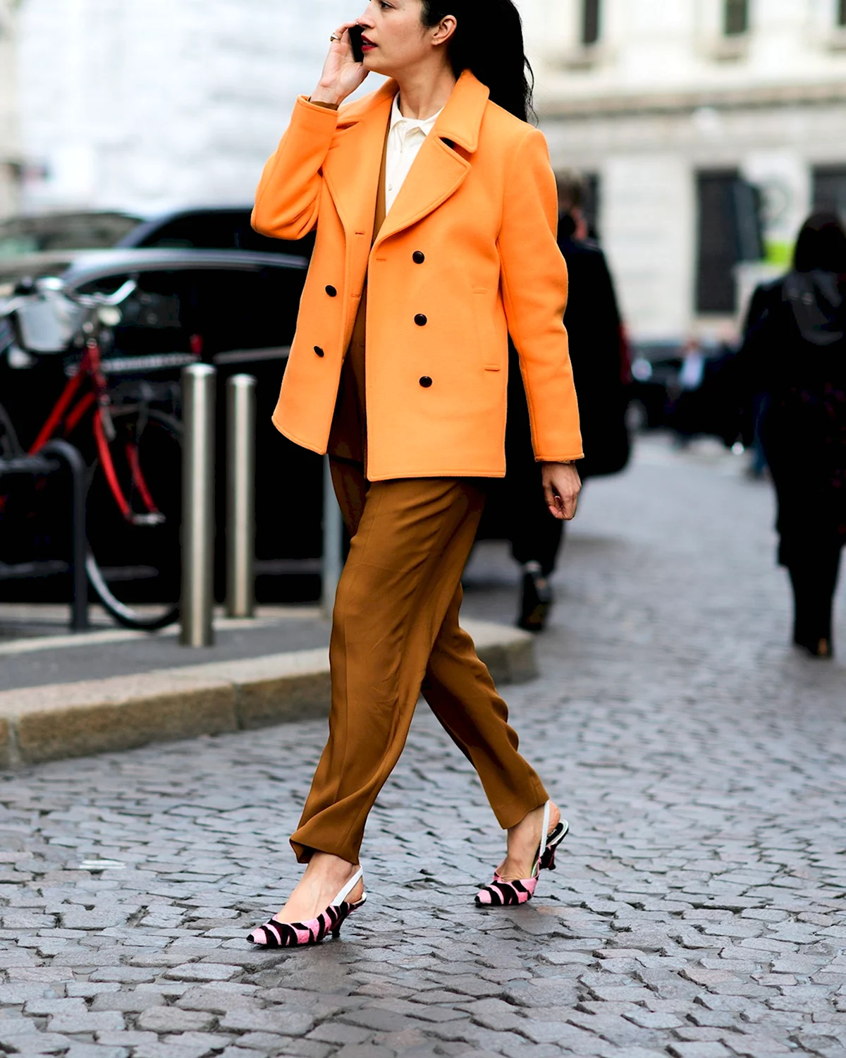 Оранжевый пальто пиджак