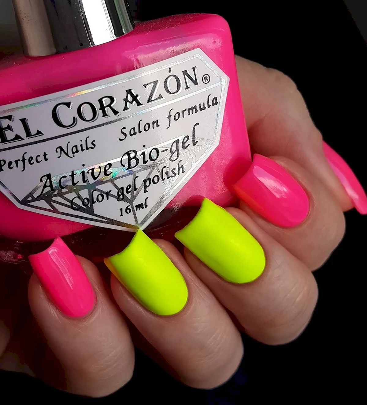 Маникюр ярко розовый с кислотно желтым