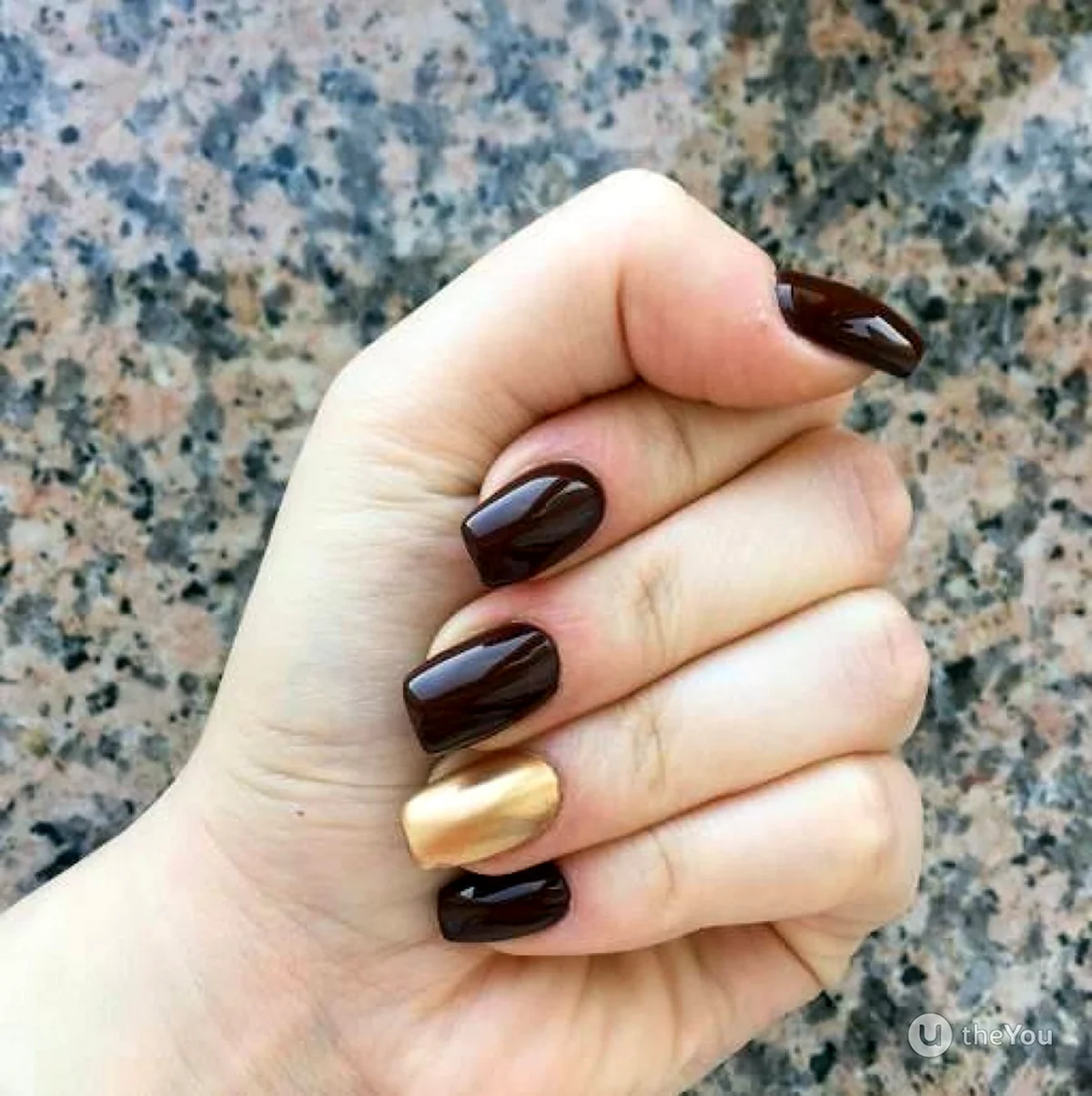 Ногти трехцветные коричневые