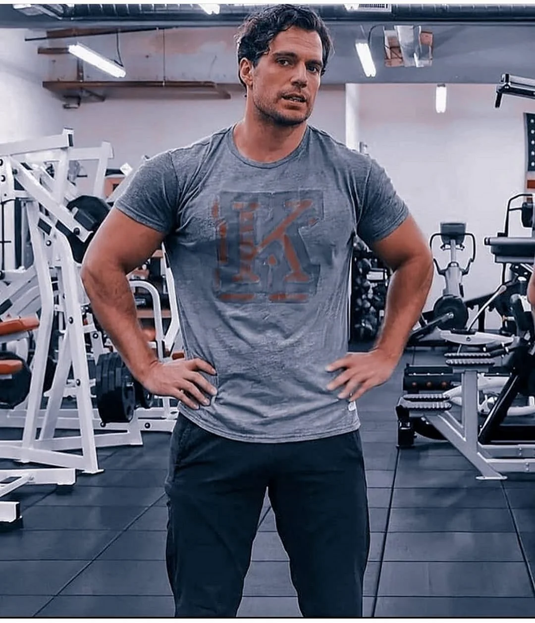 Генри Кавилл 2021