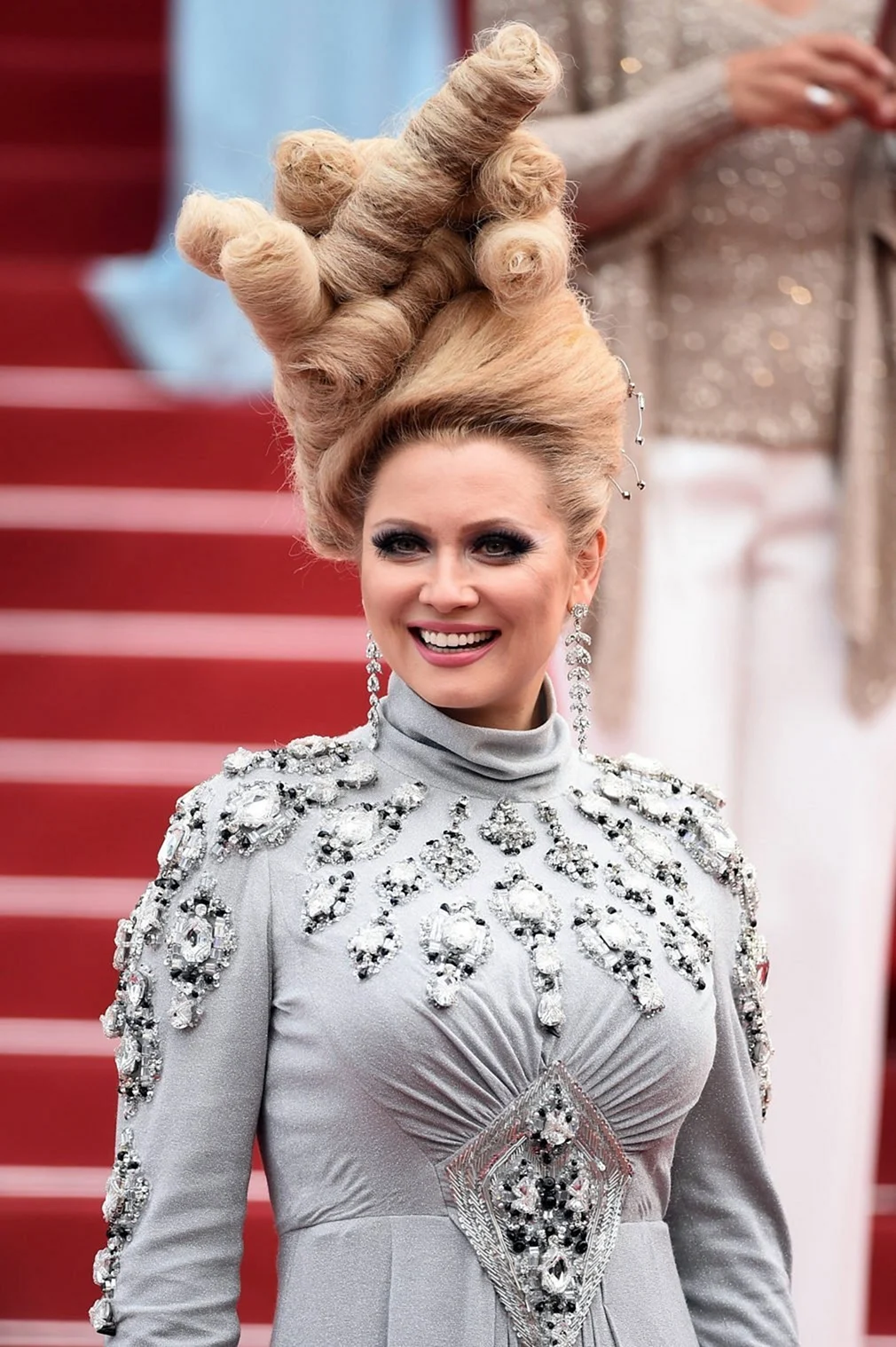 Светская львица Лена Ленина прически