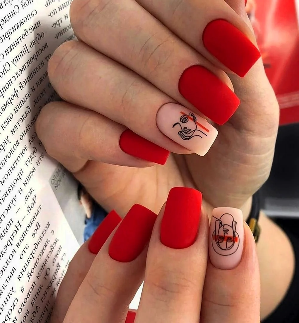 Красные матовые ногти