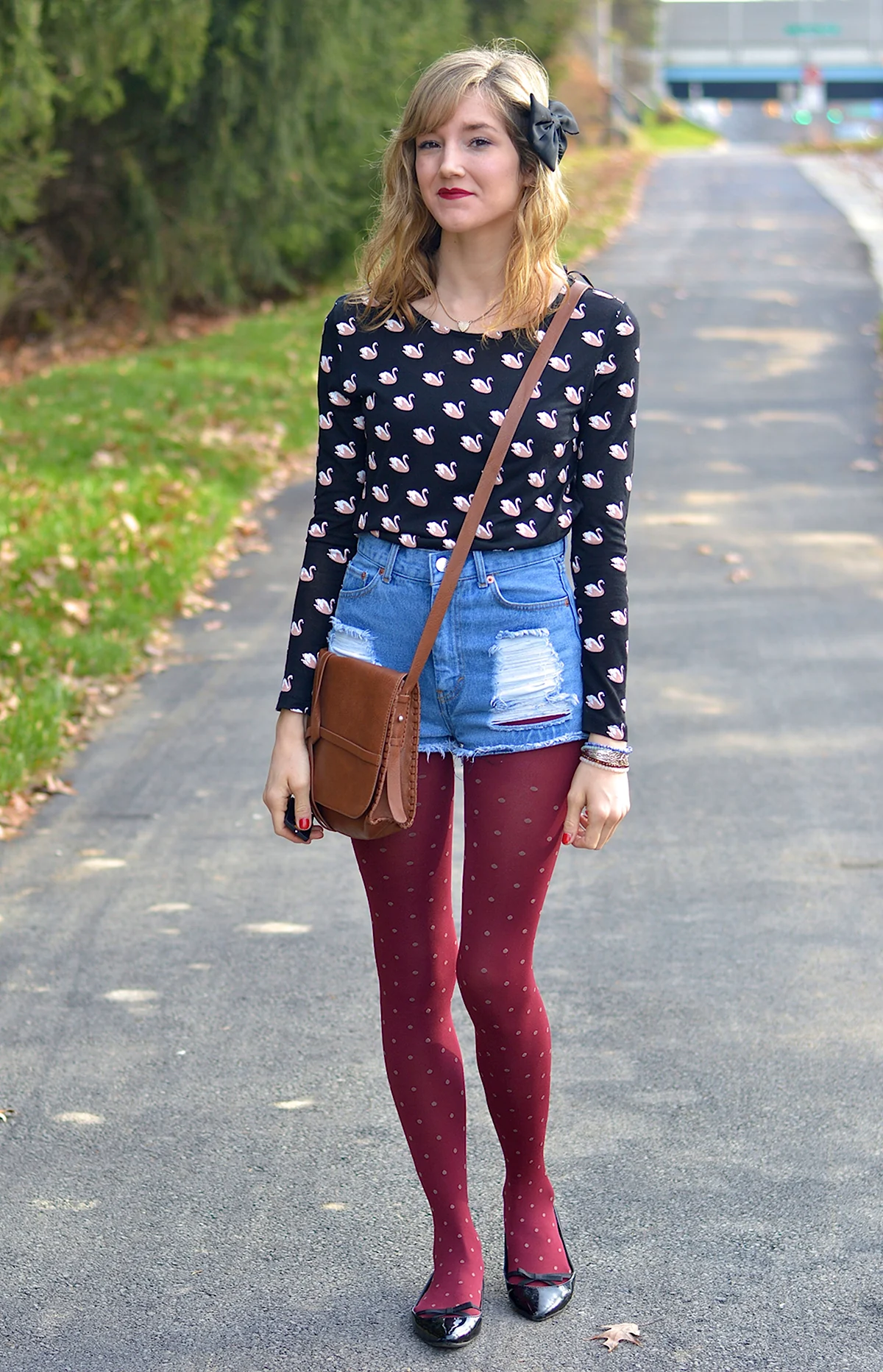 Образы с цветными колготками