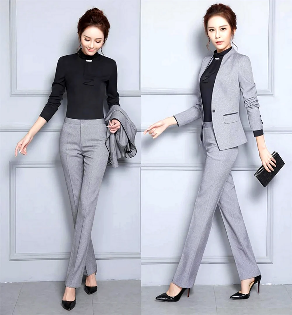 Женский деловой костюм с брюками
