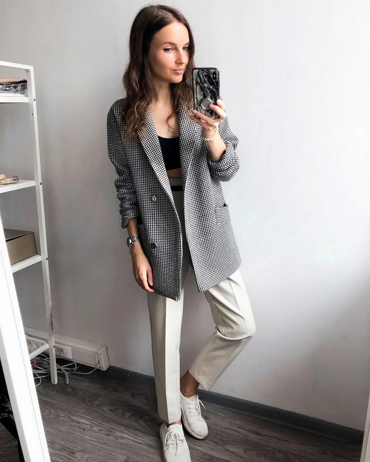 Серый пиджак женский удлиненный