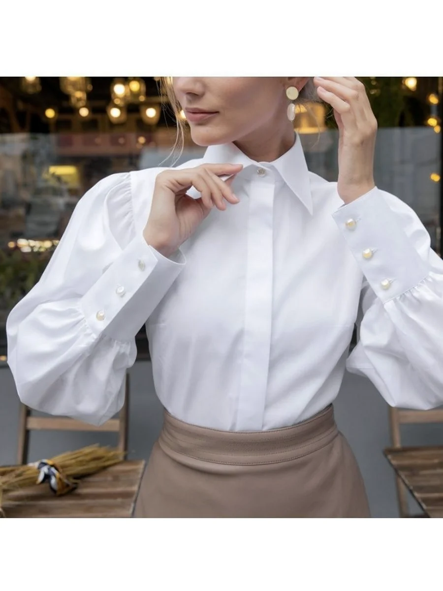 Белая блузка