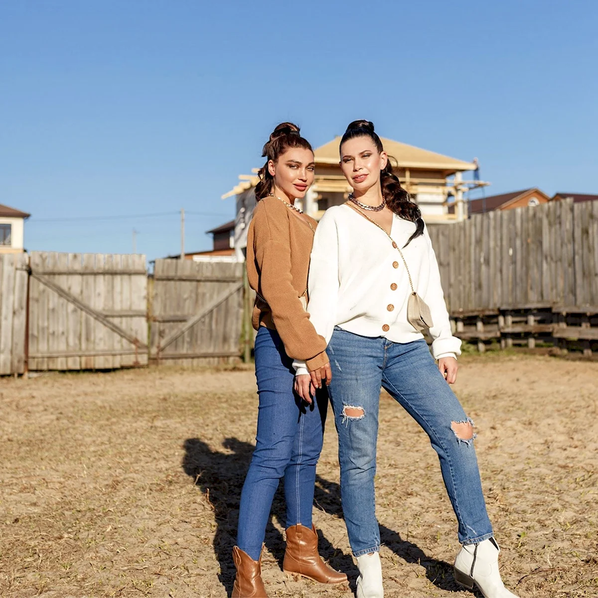 Короткий джемпер на пуговицах