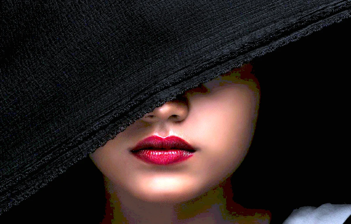 Таинственная девушка