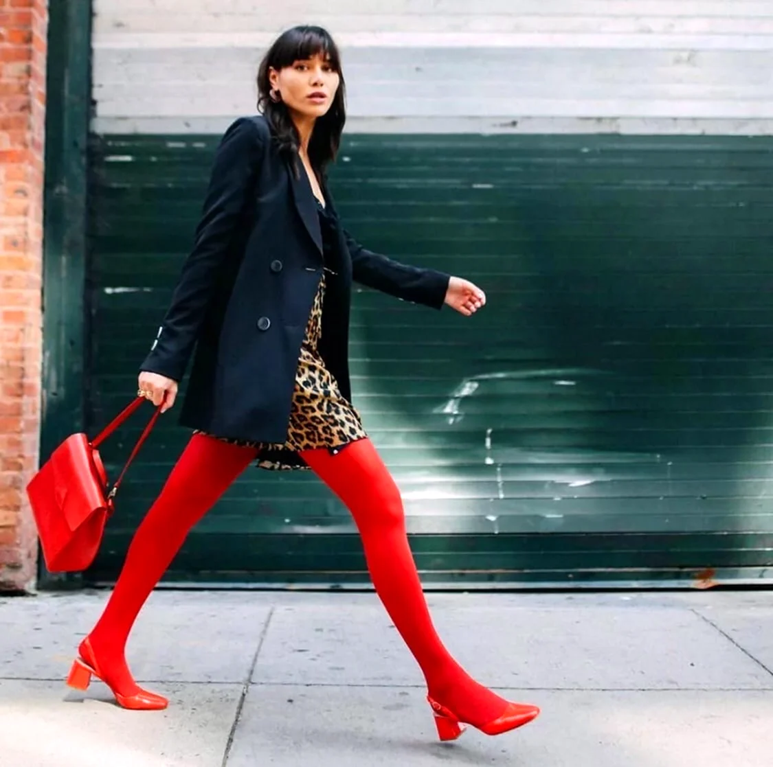 Образы с цветными колготками