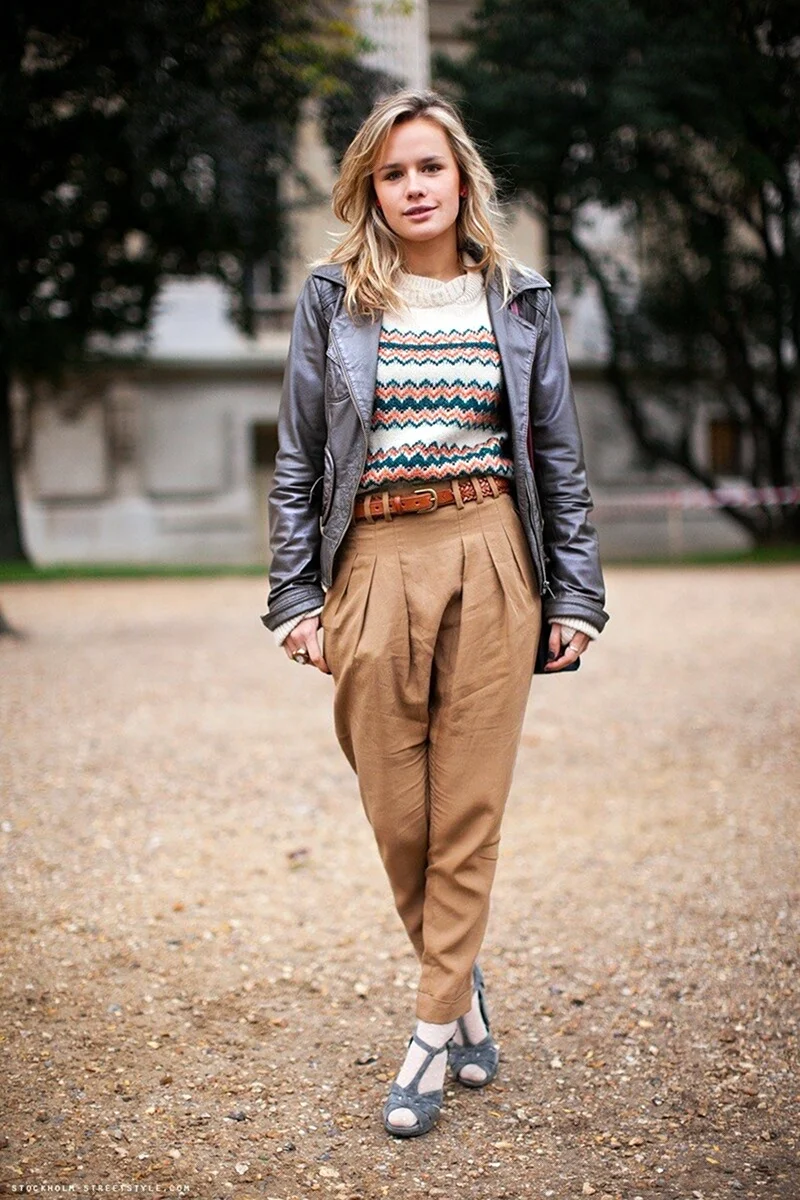 Брюки чинос стрит стайл