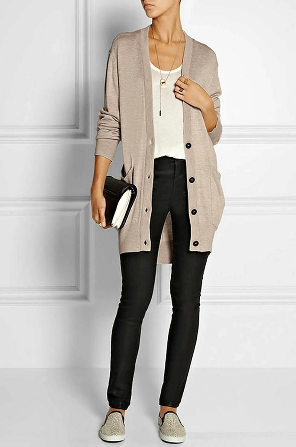 Стильный бежевый кардиган