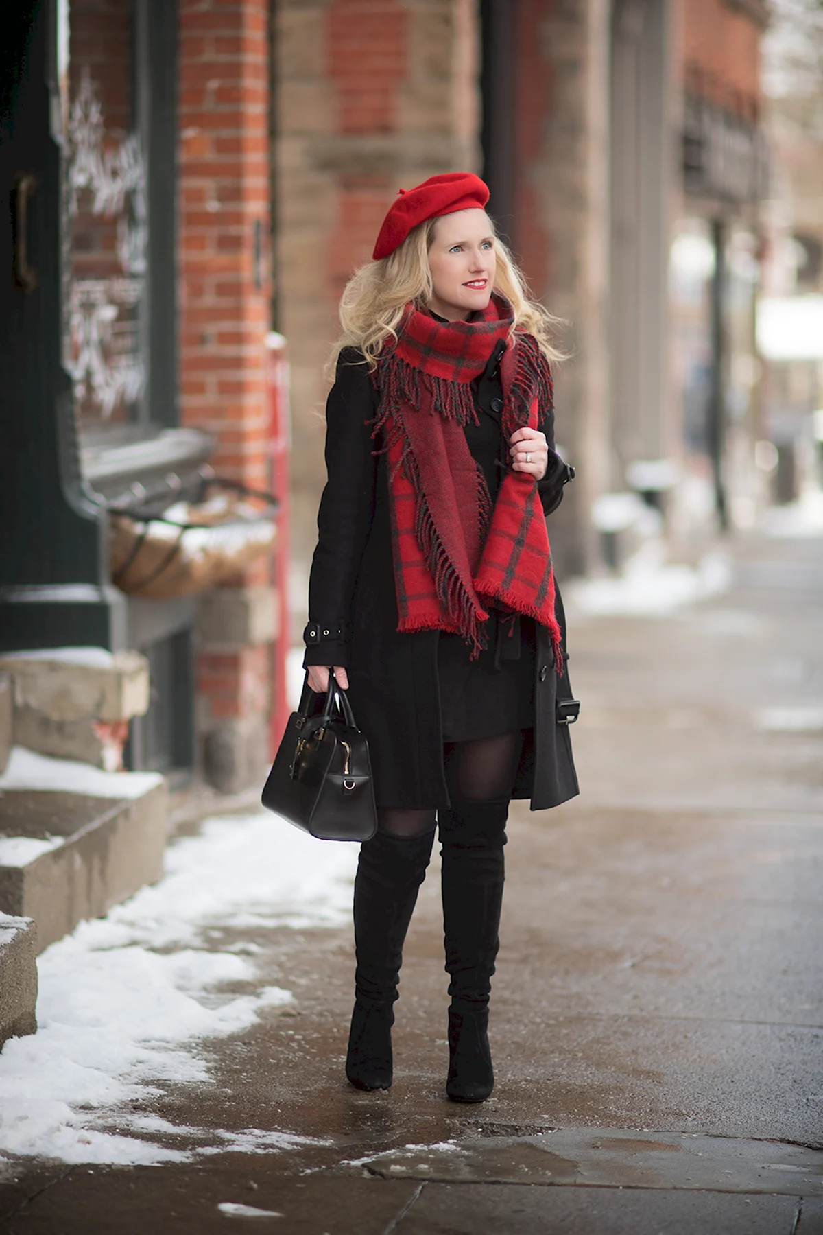 Образ с красным беретом