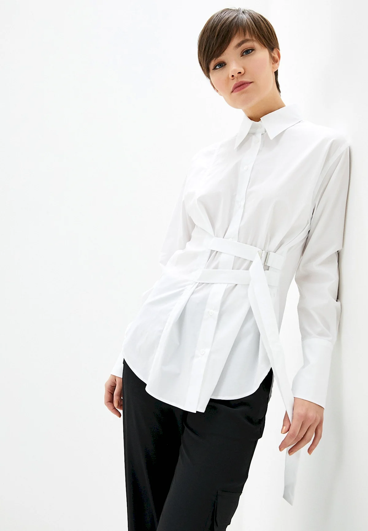 Белая блузка