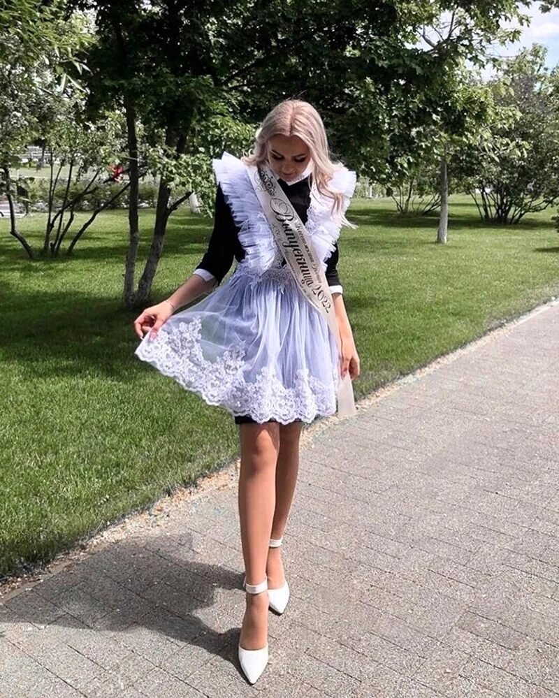 Выпускницы