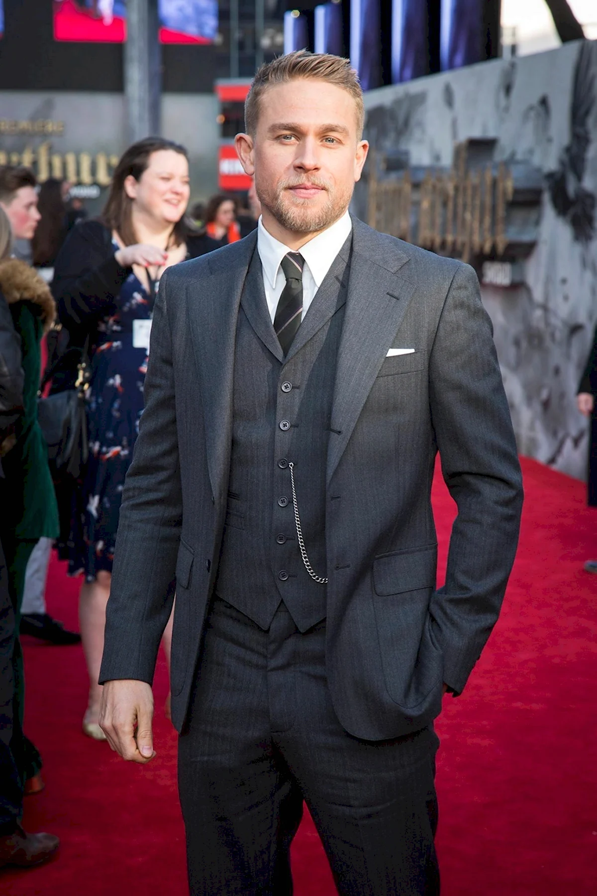 Чарли Ханнэм и том Харди