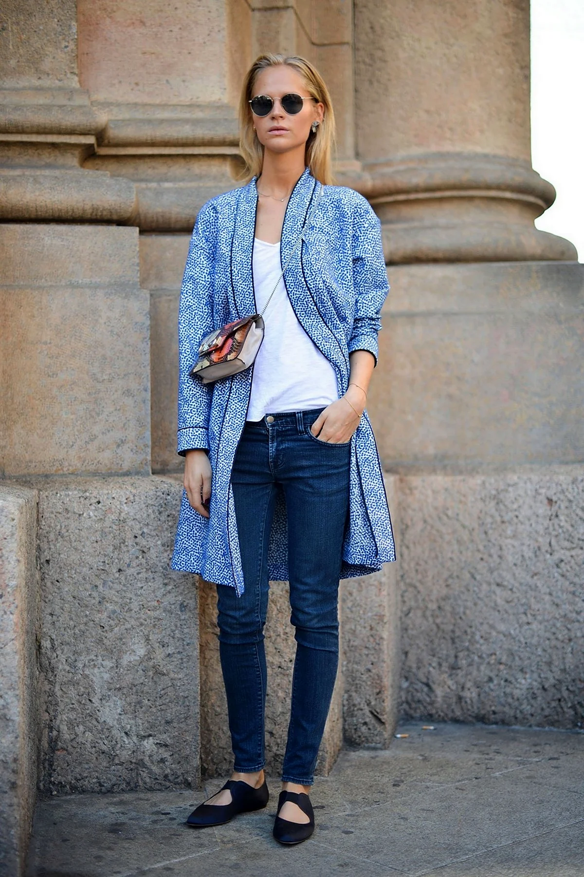 Кардиган и джинсы