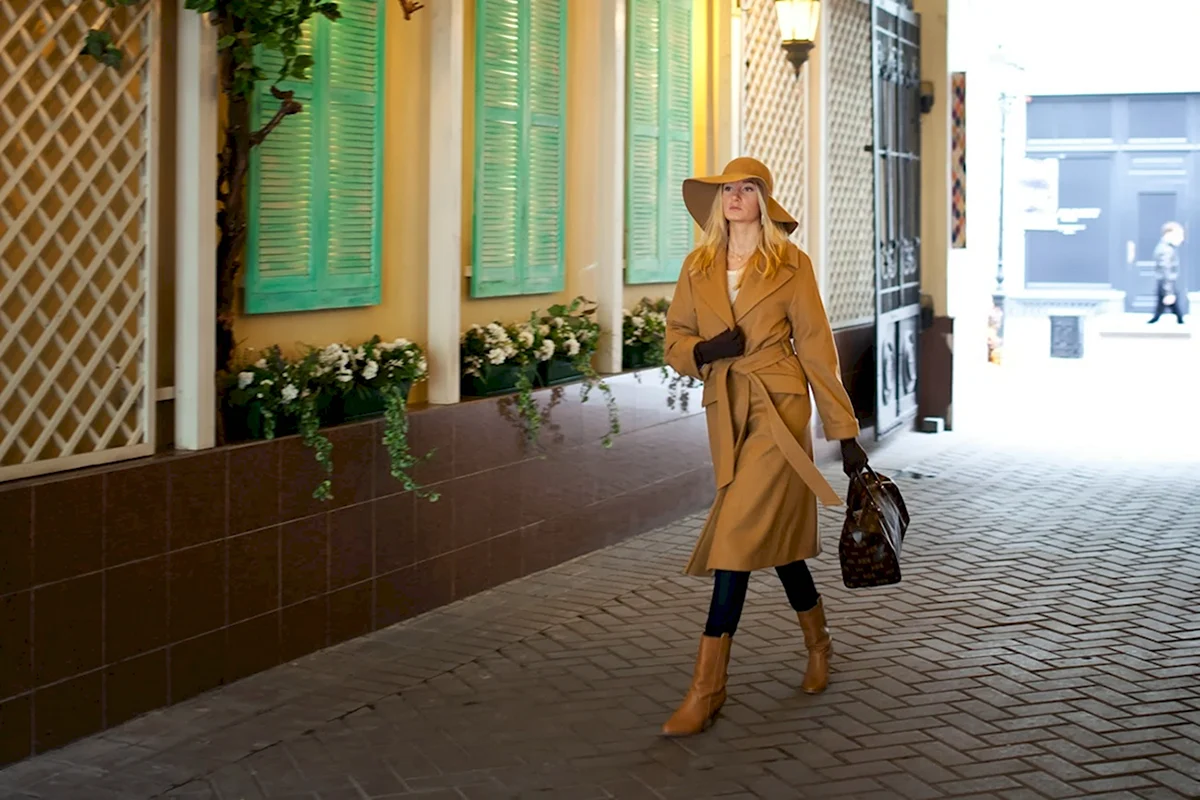 Длинное пальто кэмел 2020