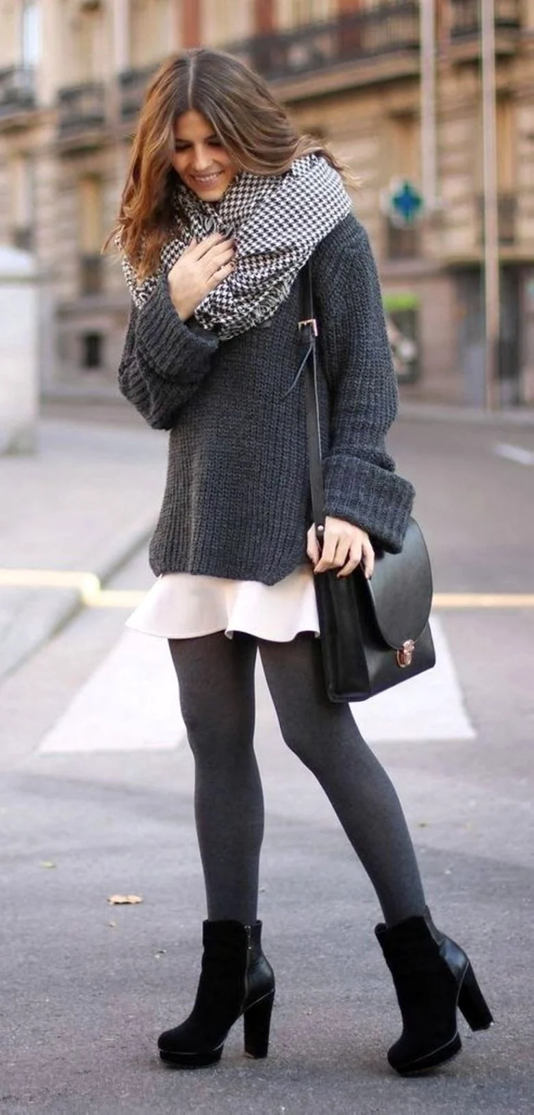 Образы с серыми колготками