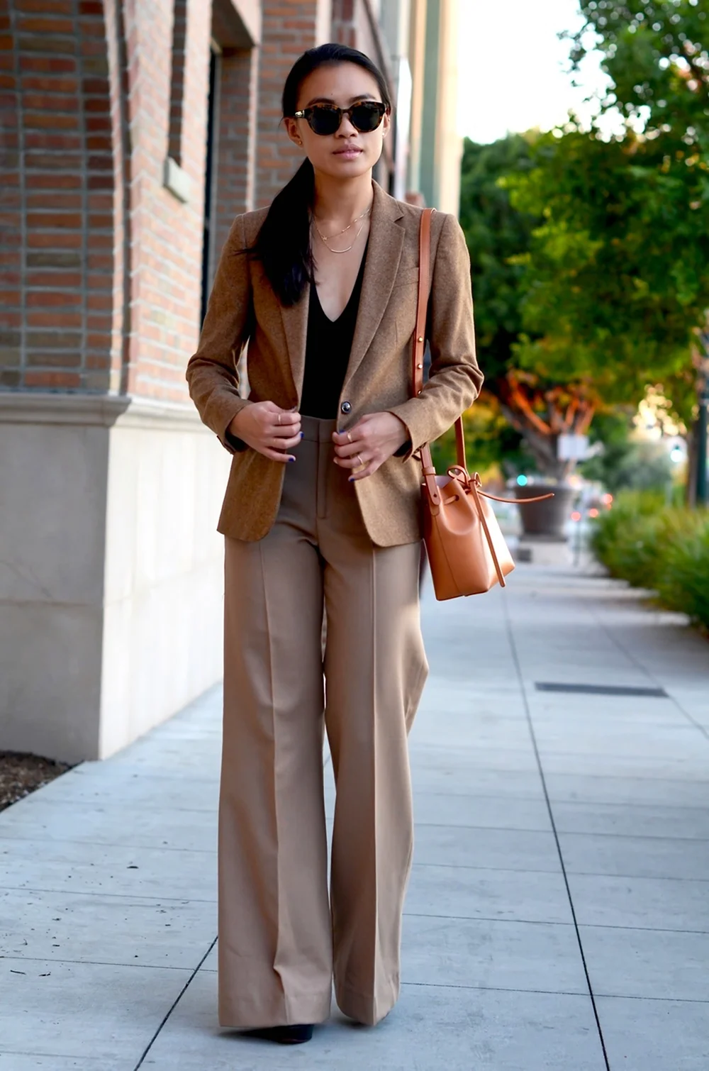 Брюки палаццо цвета кэмел