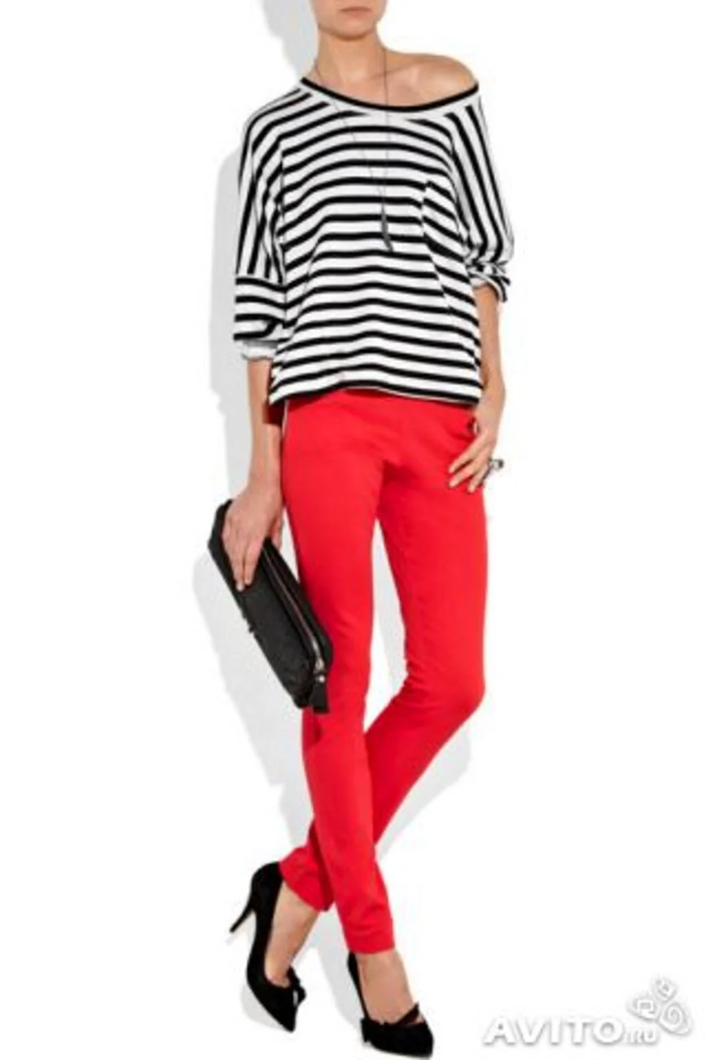 Джинсы с красной полоской
