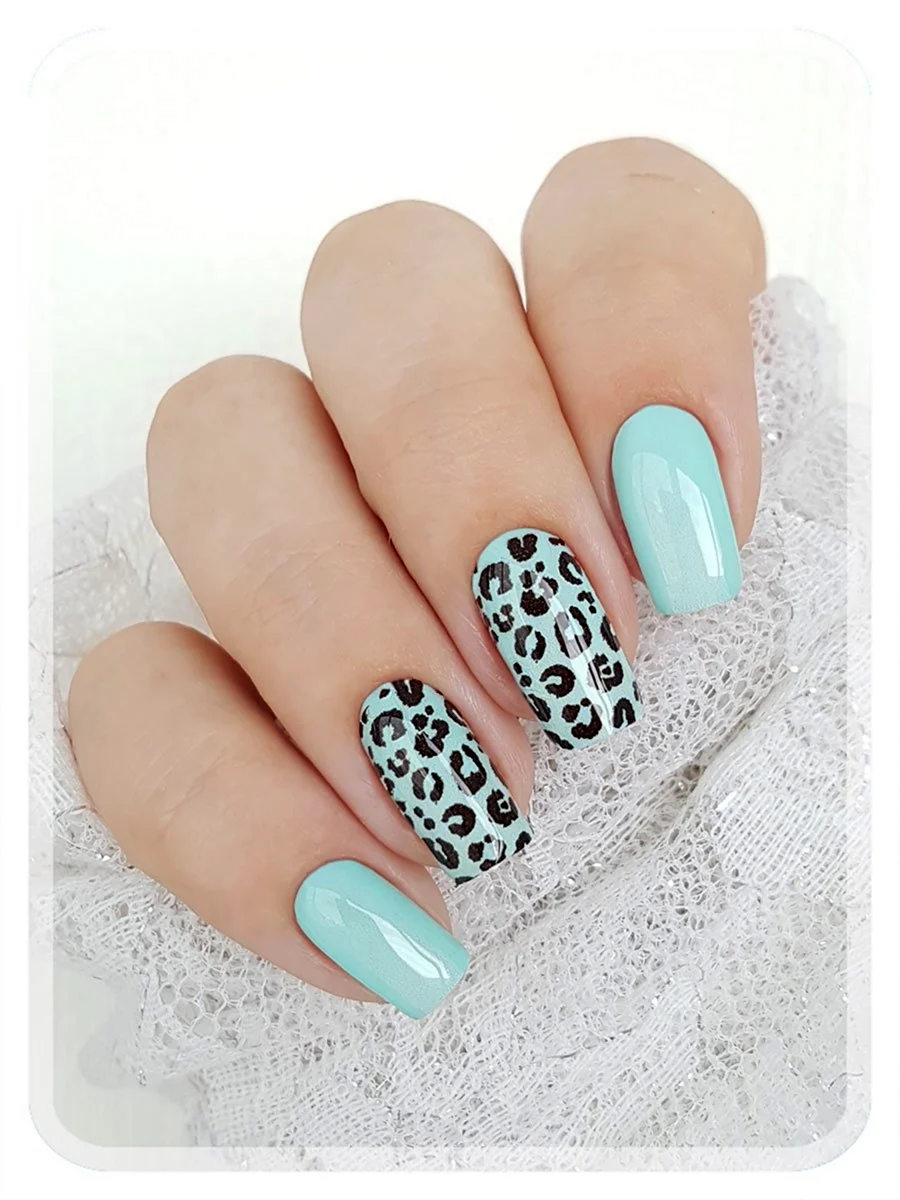 Маникюр леопардовый бирюзовый