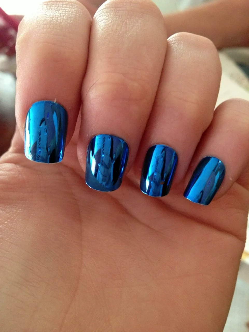 Маникюр синий металлик