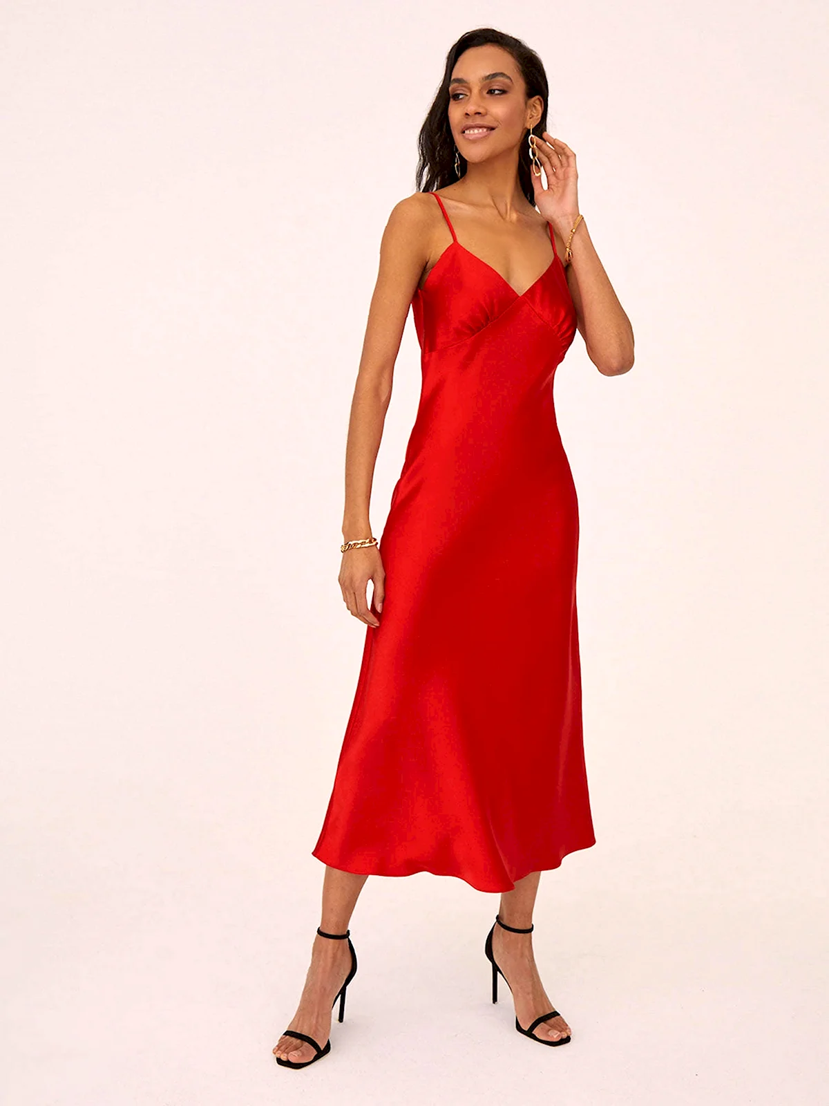 Красное платье комбинация