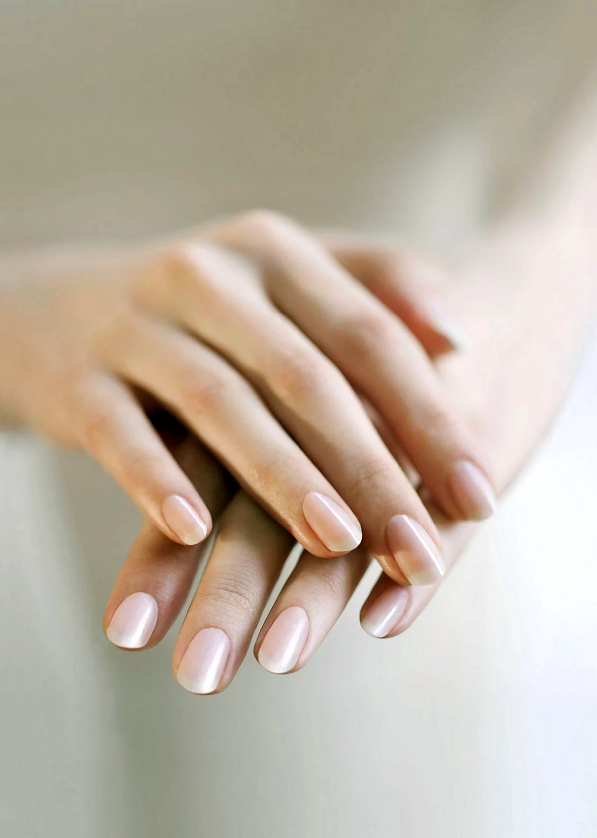 Красивые ухоженные ногти