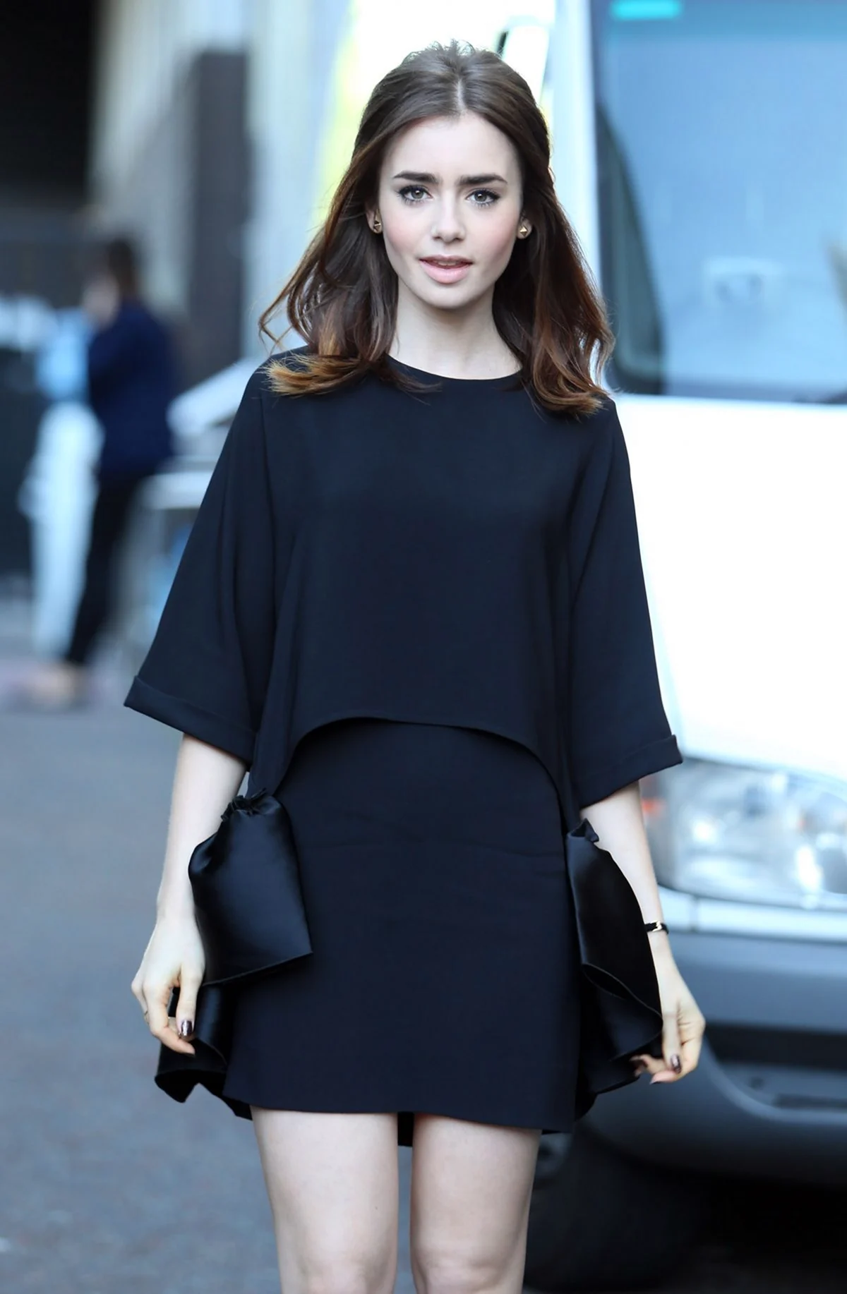 Лили Коллинз стиль